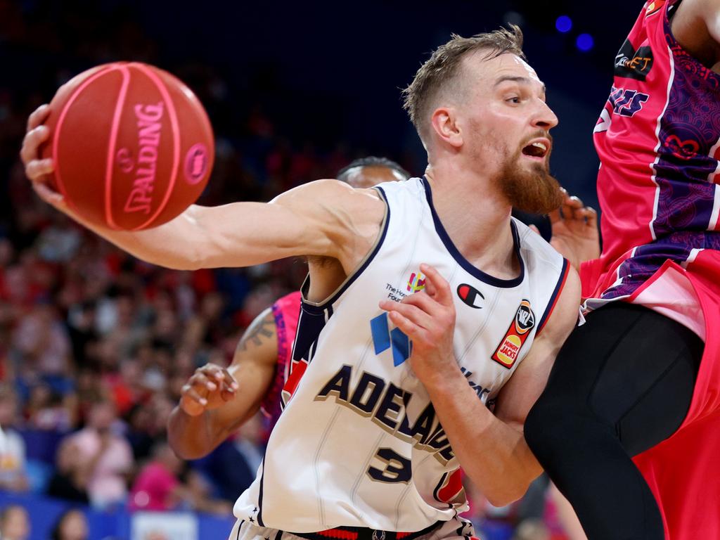 NBL 2022 news, results, round 9: Adelaide 36s may not replace Craig Randall II