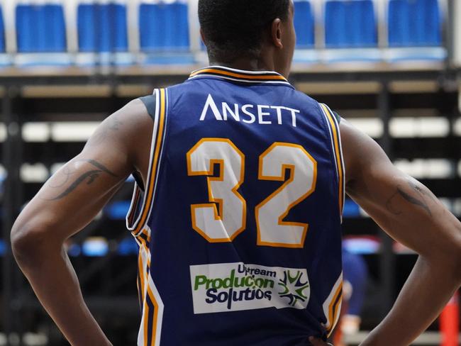 Ansett have shot to the top of the ladder in Darwin basketball. Picture: Darwin Basketball Association.