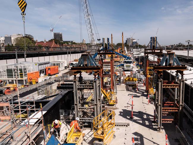 Increased infrastructure investments is expected to support over 40,000 Australian jobs in the next four years. Picture: NCA NewsWire / James Gourley.