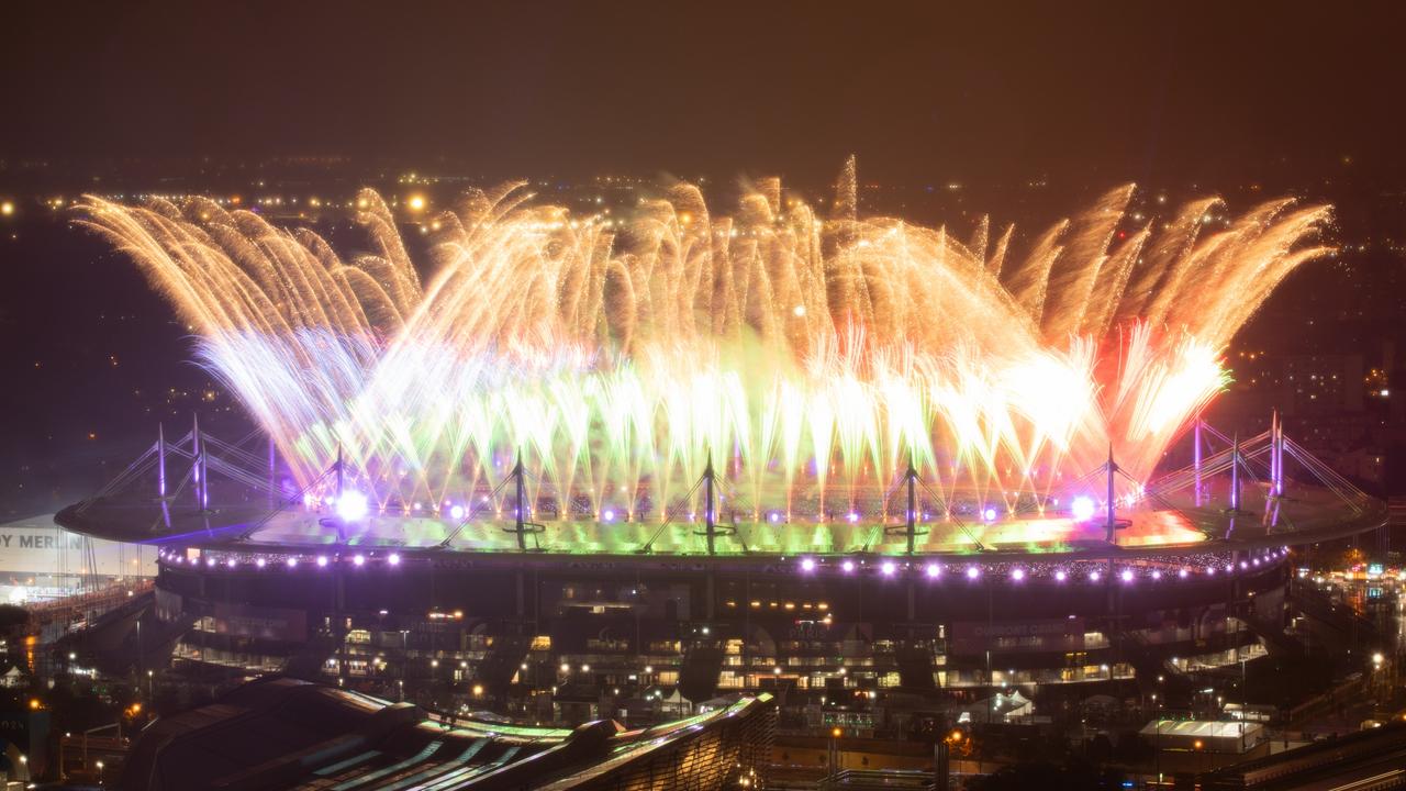 Merci, Paris: Paralympians party