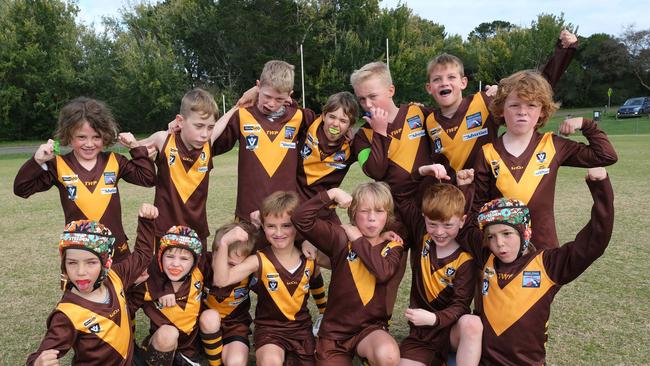 Drysdale Preece under-9 football team pull their funniest faces. Picture: Mark Wilson
