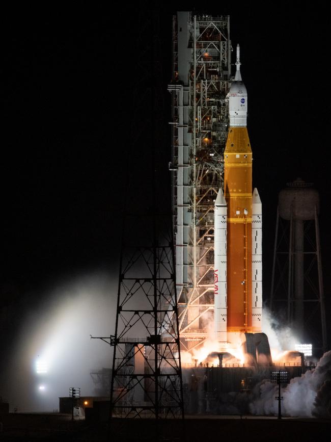 NASA’s Space Launch System rocket carrying the Orion spacecraft launches on the Artemis I flight test on November 16, 2022, from Launch Complex 39B at NASA’s Kennedy Space Center in Florida. Picture: NASA/Joel Kowsky