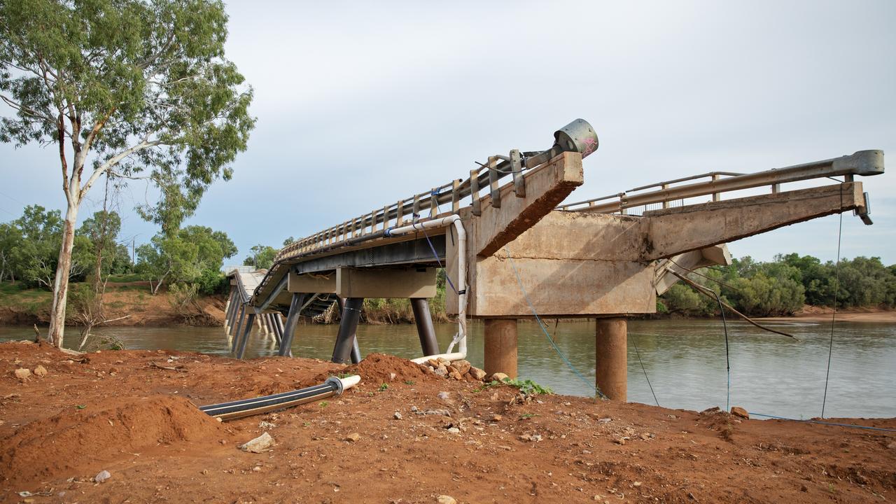 The damaged Fitzroy River Bridge at Fitzroy Crossing, which carried the Great Northern Highway over the waterway. Photo: Nathan Dyer