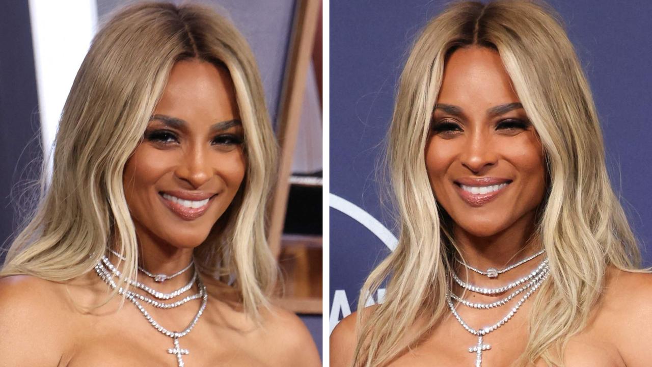 Noughties star wows in very revealing look