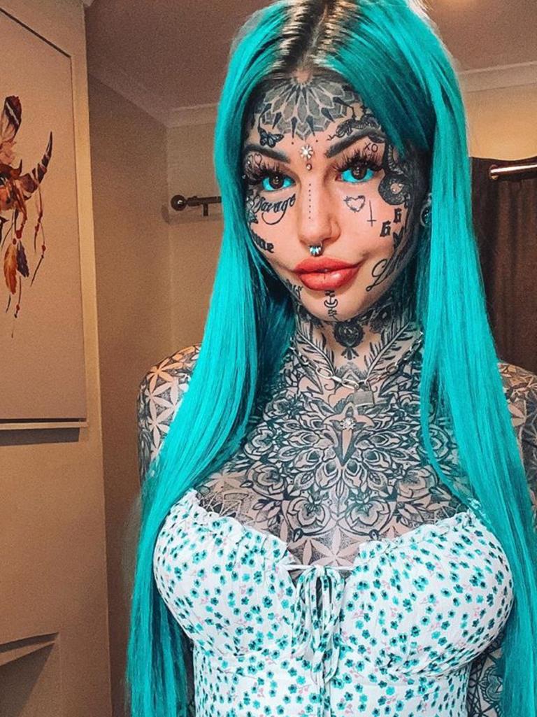 Viral Model Spent 55k On Tattoos Body Modifications Photo The Cairns Post 8547