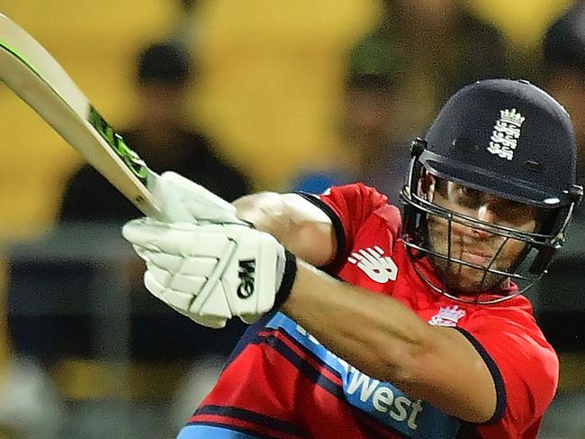 England's Dawid Malan bats during the first Twenty20 cricket match between New Zealand and England at Westpac Stadium in Wellington on February 13, 2018. / AFP PHOTO / Marty MELVILLE