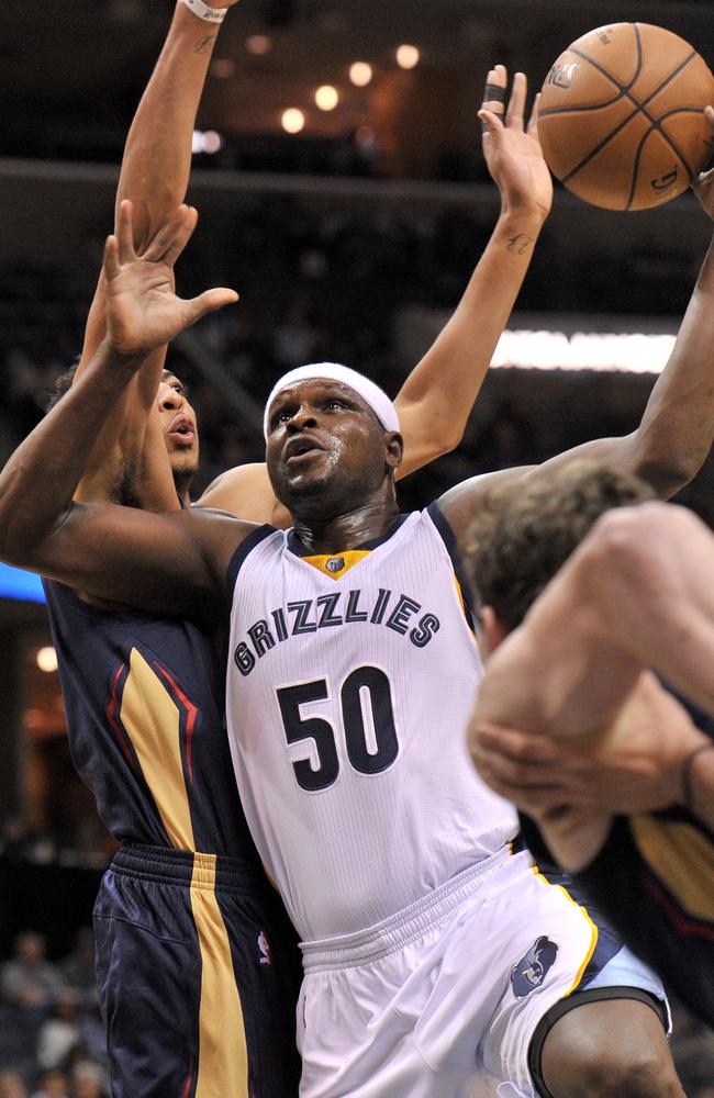 Grizzlies forward Zach Randolph shoots against Pelicans forward Anthony Davis.