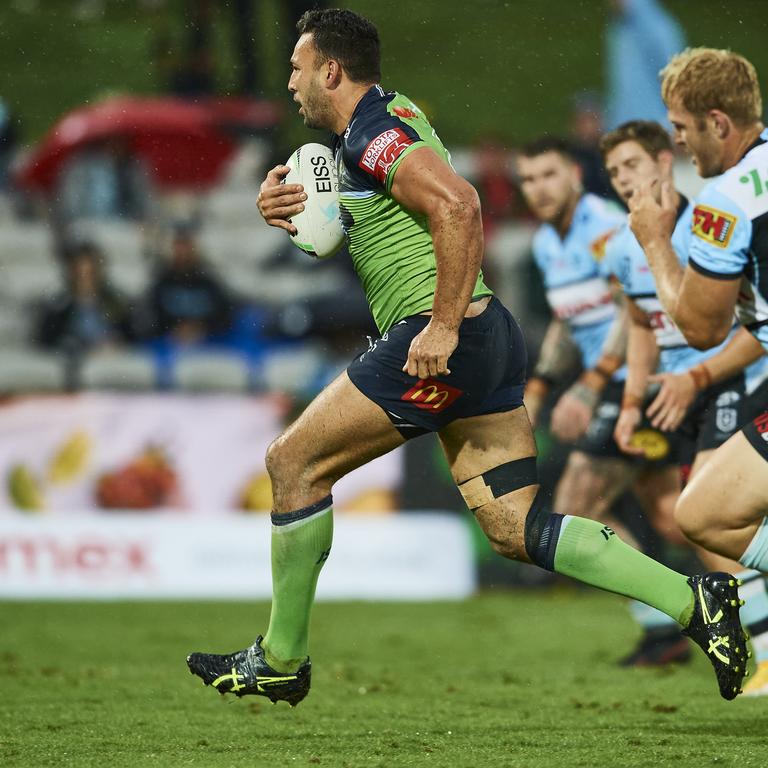 Ryan James‘s cash creation hit a speed bump when he was concussed early in Rd 3. Picture: Brett Hemmings/Getty Images