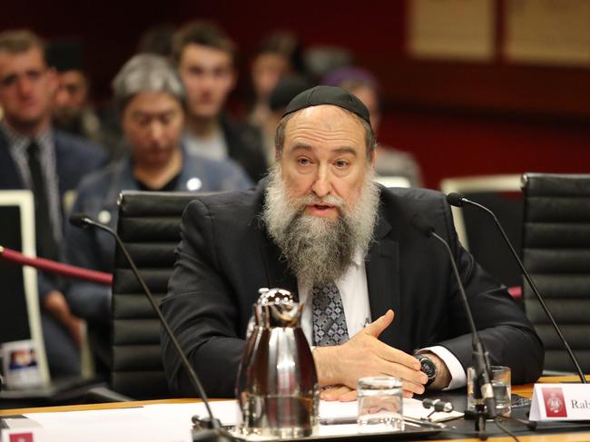 Rabbi Nochum Schapiro commented on a news headline where a seven-month-old baby died after being left alone while the infant’s parents allegedly played video games. Picture: Tim Hunter.