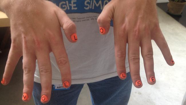 Mac DeMarco with Angel Olsen fingernails. Totes profesh.