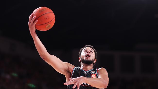 WOLLONGONG, AUSTRALIA – JANUARY 11: Tyler Harvey of the Hawks lays up a shot during the round 16 NBL match between Illawarra Hawks and New Zealand Breakers at WIN Entertainment Centre, on January 11, 2025, in Wollongong, Australia. (Photo by Mark Kolbe Photography/Getty Images)