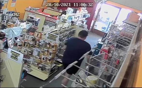 CCTV footage captures alleged thieves stealing from Dalby shop