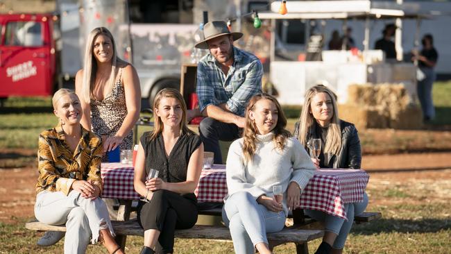 Farmer Wants a Wife contestants at the ute muster.