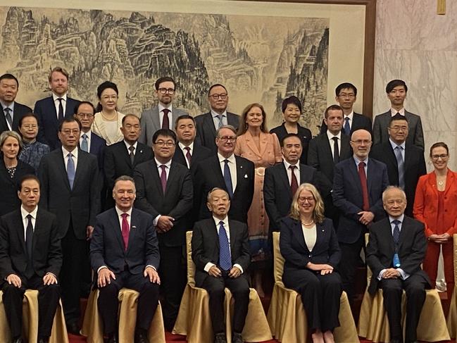 The Australian delegations with its Chinese counterparts.