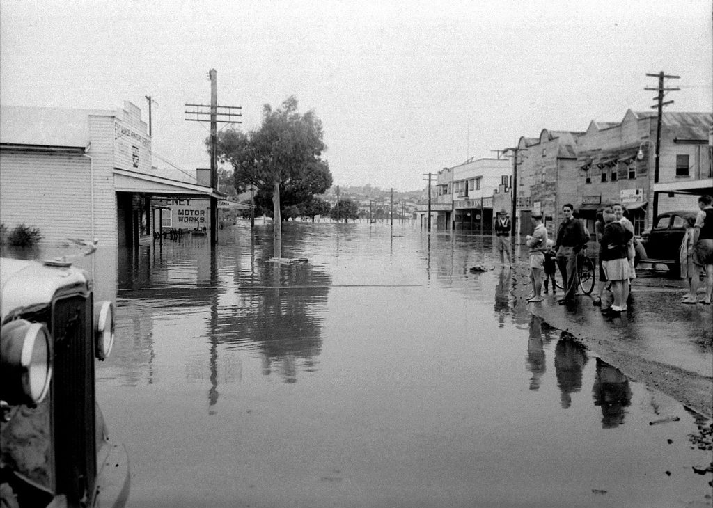 1954 Flood | Daily Telegraph