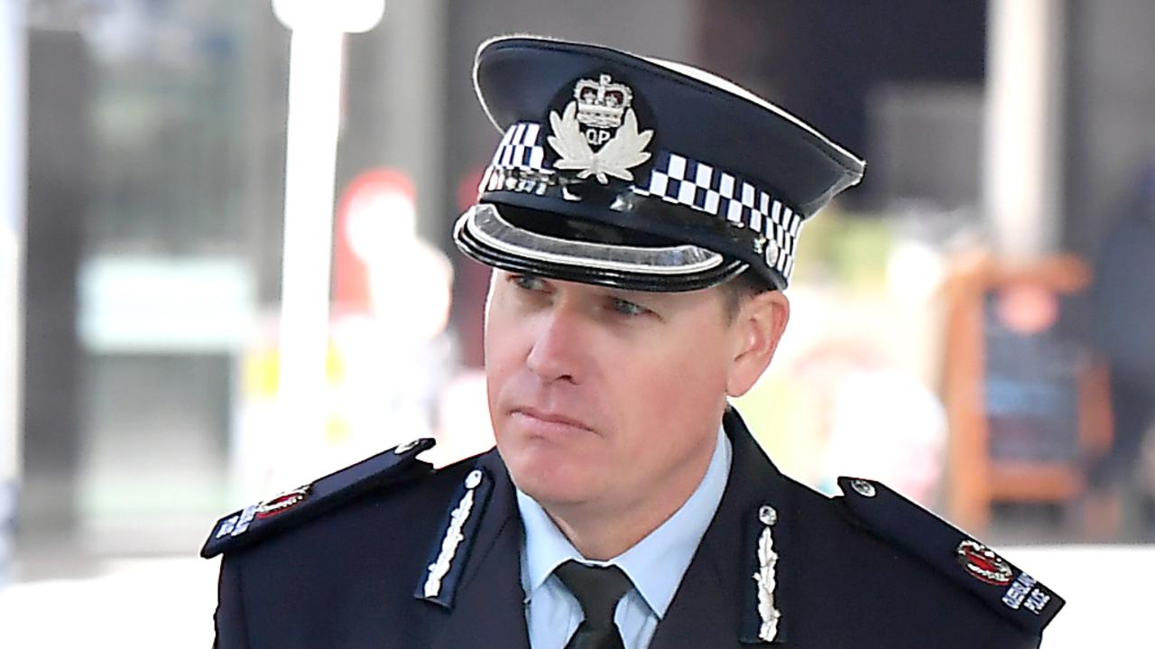 BRISBANE, AUSTRALIA - NewsWire Photos JULY 11, 2022: Acting Assistant Commissioner Mark Kelly (Middle) arrives to the Brisbane Magistrates Court.The Commission of Inquiry into Queensland Police Service (QPS) responses to domestic and family violence.Picture: NCA NewsWire / John Gass