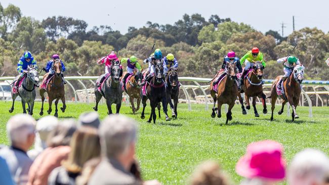 Racing at Strathalbyn in October last year. Picture: Makoto Kaneko