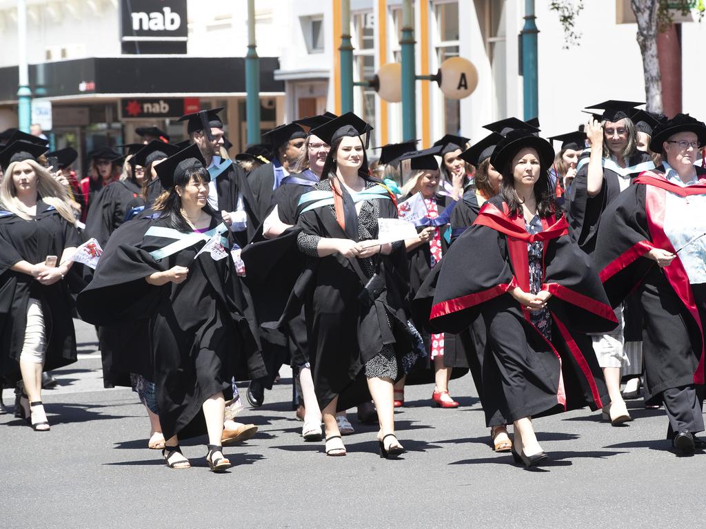 utas graduation gowns