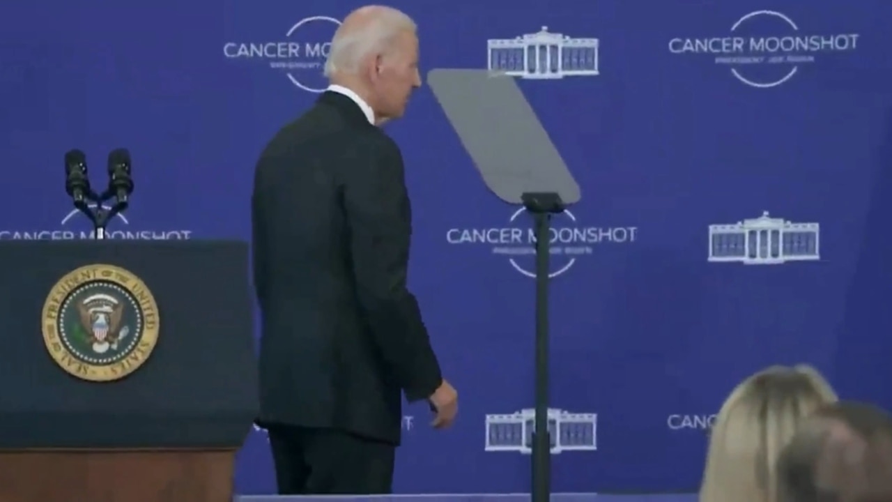 ‘mental Decline Internet Roasts Joe Biden After He ‘got Lost On Stage Sky News Australia 8289