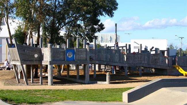 Fred Smith Reserve near the water at Hastings