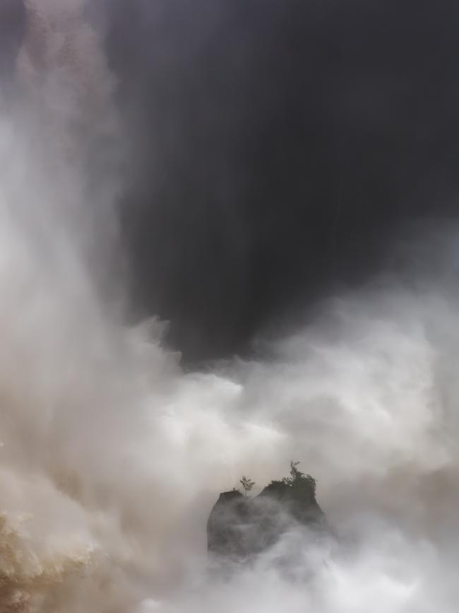 Clay Hawker’s award-winning image of the Din Din Falls.