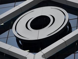 Macquarie acts on broking unit