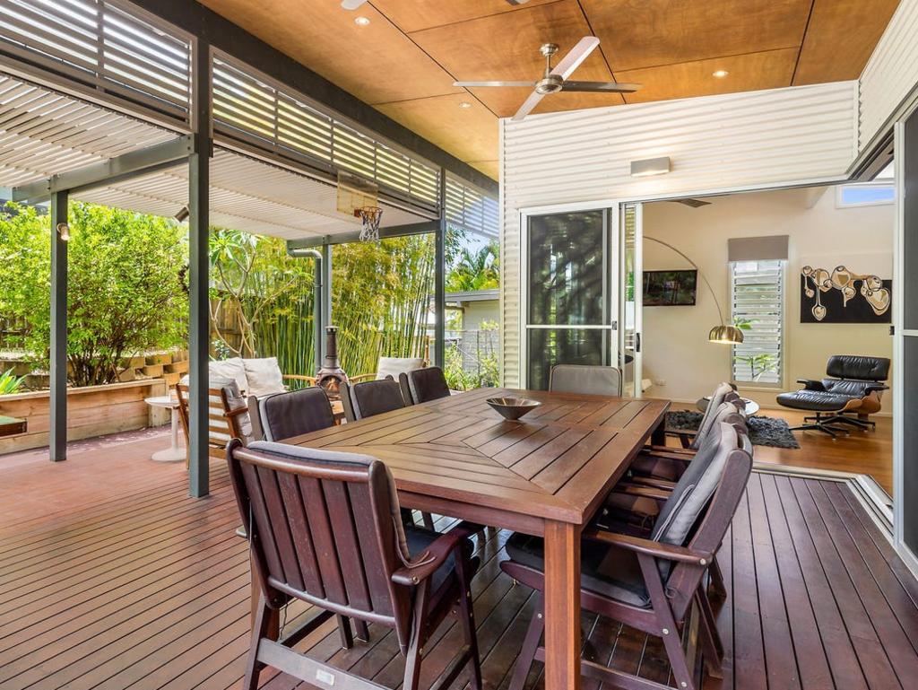 Brisbane based Aussie model Erin McNaught has bought a property in Toowong. Source: realestate.com.au