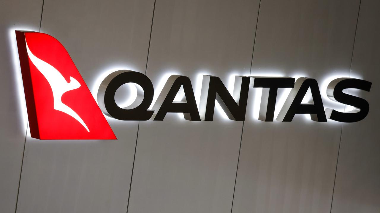 Qantas engineers will go on strike at Melbourne Airport before launching industrial action at other major airports in the next few days. Picture: NewsWire / Ian Currie