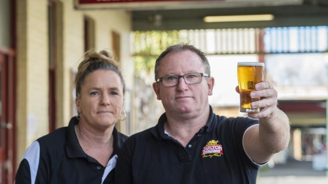 NEWS: Beer Tax Clunes National Hotel Pictured: L-R Jen and John Hind. PICTURE: ZOE PHILLIPS