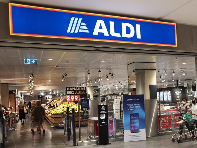 No queue and almost empty Aldi at Toombul Shopping Centre on the first day of the three-day lockdown. 1015 Sandgate Rd, Nundah, Brisbane, 9th of January 2021. (News Corp/Attila Csaszar)