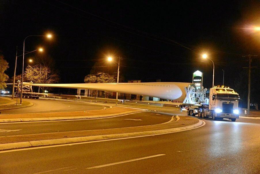 PHOTOS First blade arrives for Coopers Gap wind farm The