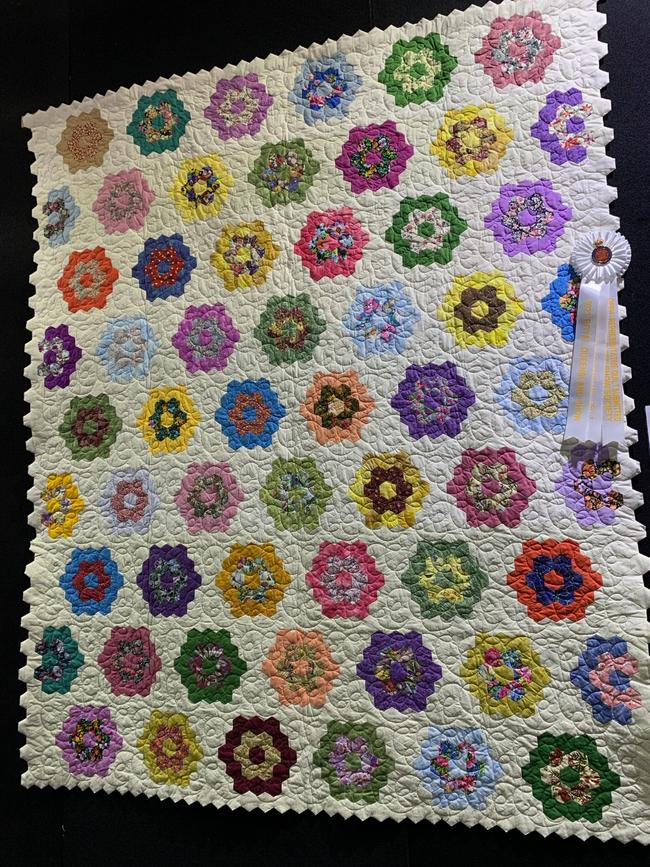 The award-winning quilt by Lorraine Beezley on display at the 2023 Ekka.