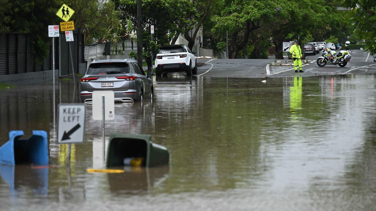 Flash flooding at Stones Corner. Picture: Lyndon Mechielsen/Courier Mail