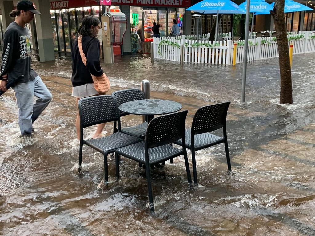 Manly Corso was inundated as the Manly Dam began to spill. Picture: Zali Steggall