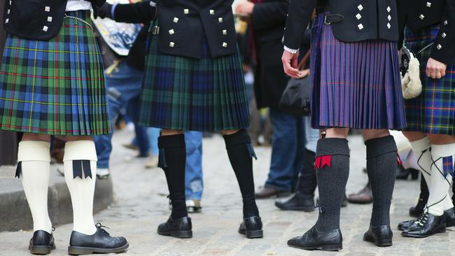 Inverness Scotland pubmen stop wearing kits over female harassment |   — Australia's leading news site