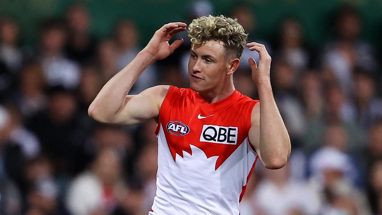 SYDNEY, AUSTRALIA - SEPTEMBER 17: Chad Warner of the Swans reacts after a missed shot on goal during the AFL Second Preliminary match between the Sydney Swans and the Collingwood Magpies at Sydney Cricket Ground on September 17, 2022 in Sydney, Australia. (Photo by Mark Kolbe/AFL Photos/via Getty Images)