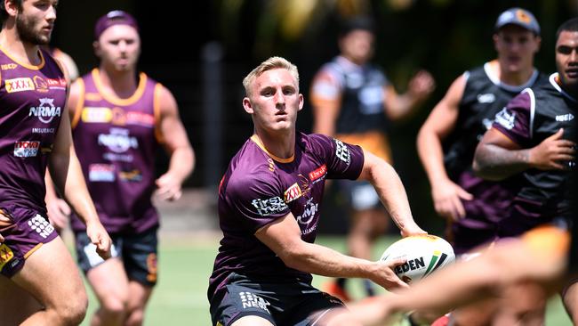 Brisbane Broncos rookie Tanah Boyd is seen during pre-season training in Brisbane, Tuesday, December 11, 2018. (AAP Image/Dan Peled) NO ARCHIVING