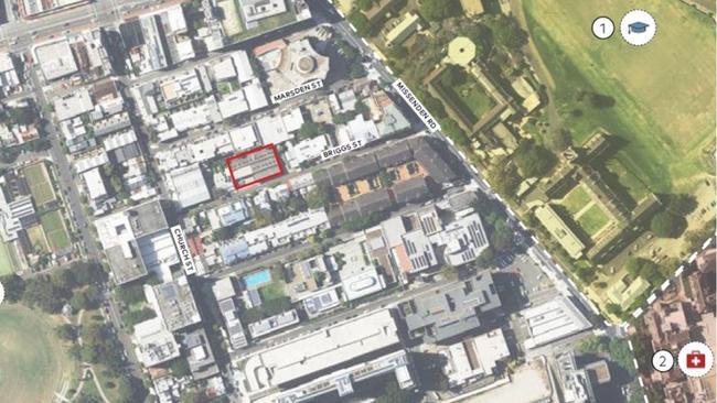 The project site is highlighted in red.