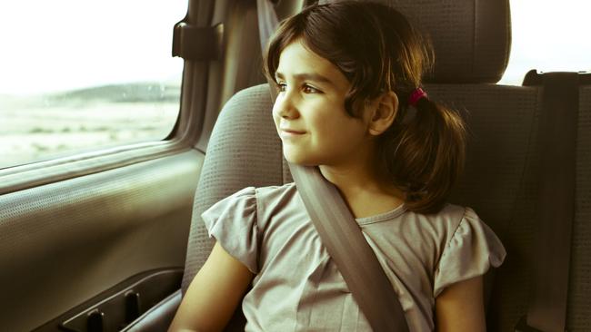 Can a child travel in a outlet taxi without a car seat