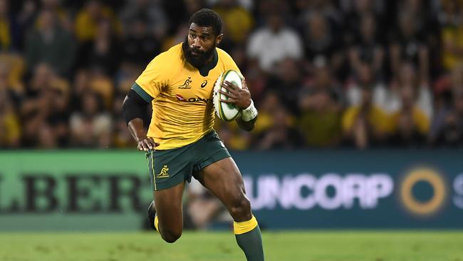 BRISBANE, AUSTRALIA – NOVEMBER 07: Marika Koroibete of the Wallabies runs with the ball during the 2020 Tri-Nations match between the Australian Wallabies and the New Zealand All Blacks at Suncorp Stadium on November 07, 2020 in Brisbane, Australia. (Photo by Albert Perez/Getty Images)