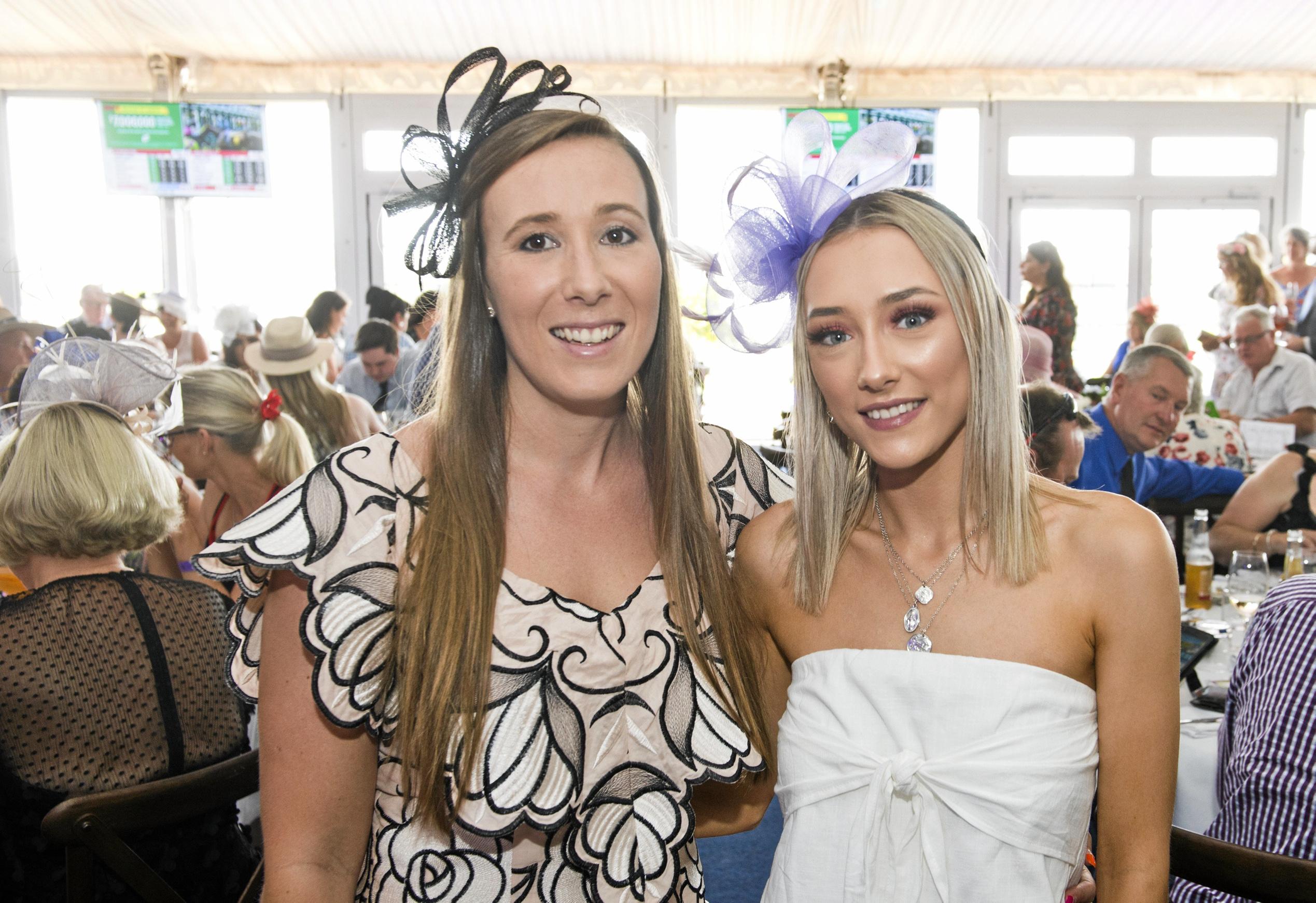 ( From left ) Lana Styler and Deanna Middleton. Melbourne Cup Day at Clifford Park. Wednesday, 3rd Jan, 2018. Picture: Nev Madsen