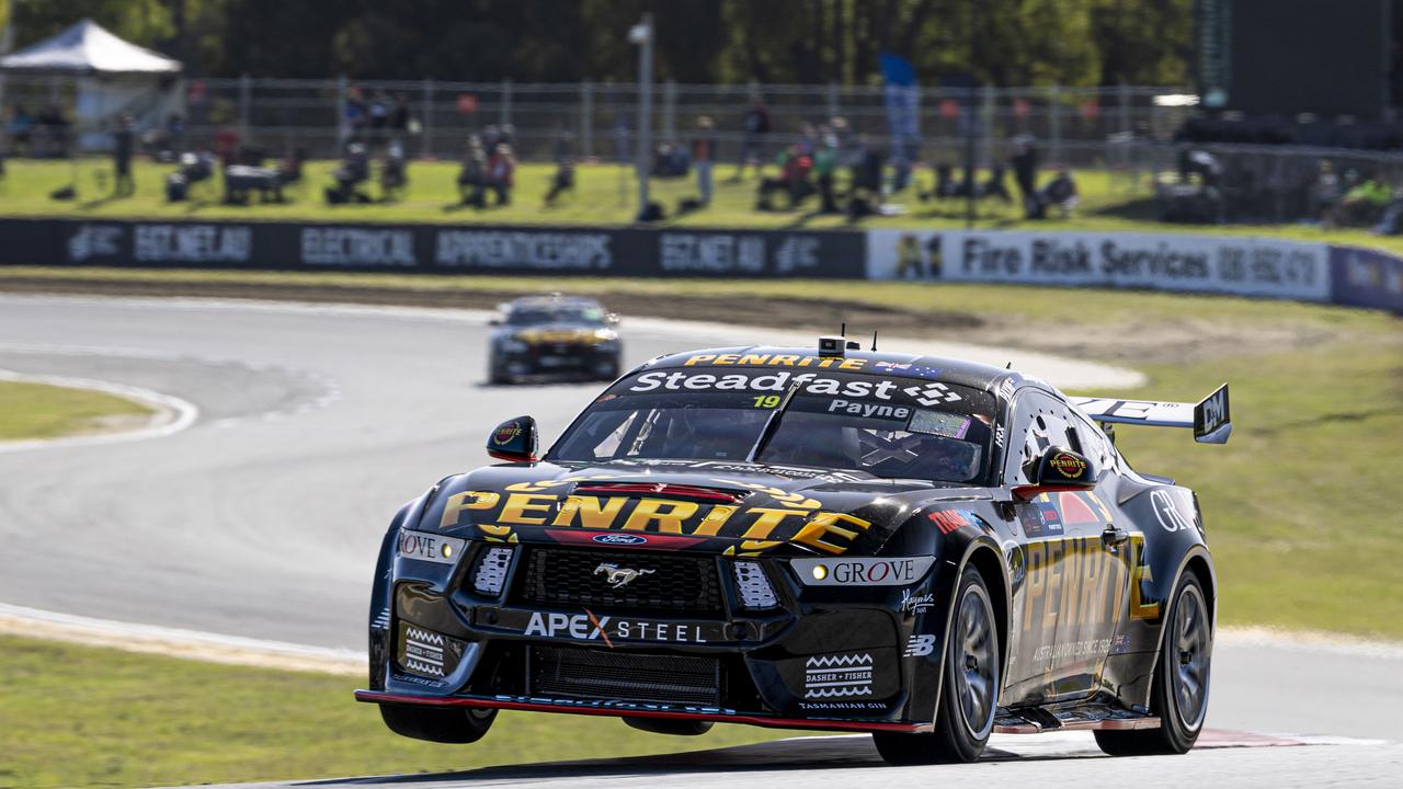 In-form Kiwi sets the early pace for Perth Supercars