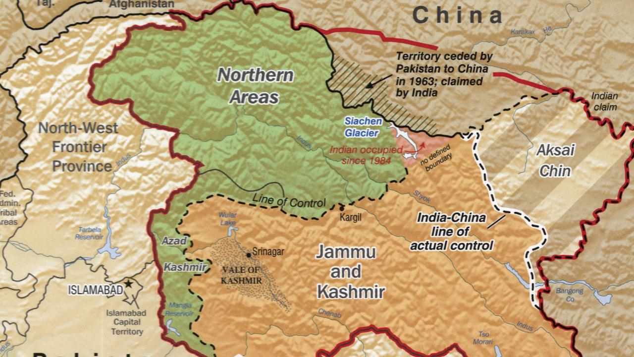 The Line of Actual Control (LAC) – the dotted line – divides Chinese and administered areas. India claims Chinese governed Aksai Chin, with the northern red line which is similar to the Johnson line where India says the border should be.