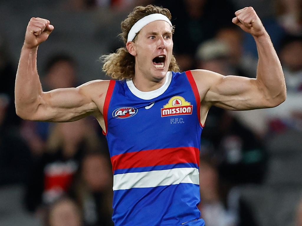 AFL: Western Bulldogs defeat St Kilda 124-64 | The Australian