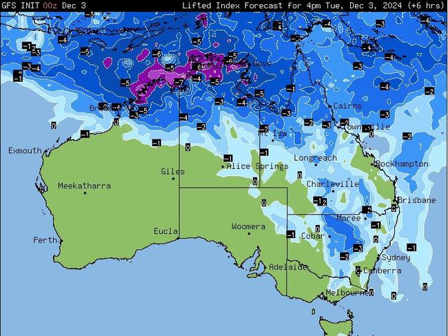 Heavy rains could cause flash flooding in the east coast, impacting southern and northern Queensland, island NSW, regional Victoria and Tasmania.