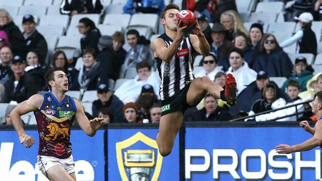 Darcy Moore marks at the MCG. Picture: Wayne Ludbey