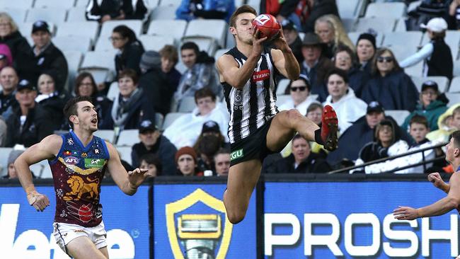 Darcy Moore marks at the MCG. Picture: Wayne Ludbey