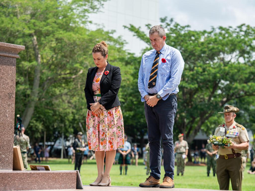 Lia Finocchiaro and Gerard Maley paid tribute at the Darwin Cenotaph with the laying of wreaths, 2023. Picture: Pema Tamang Pakhrin