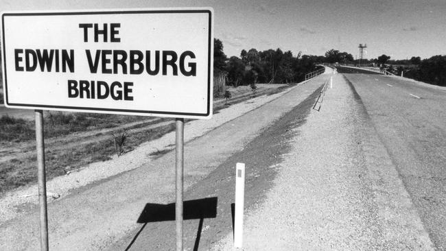 The Edwin Verburg Bridge crossing at Adelaide River in 1980.