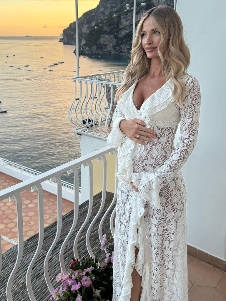 Lucy Burgess showed off her baby bump on Instagram. Image: Instagram